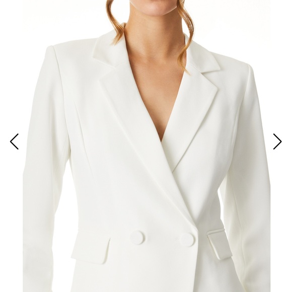 Alice+Olivia  KYRIE TUXEDO SKORT ROMPER - Picture 9 of 16